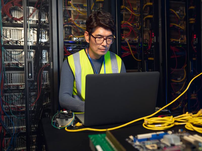 Trusted Computer Networking: Local Connectivity Experts