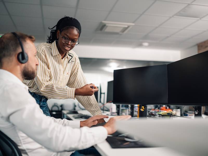 Top-Tier IT Service: Best for Businesses & Homes