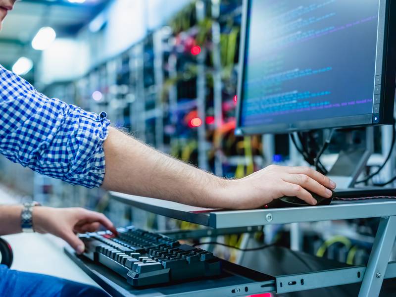 What is the Importance of Hiring an IT Help?